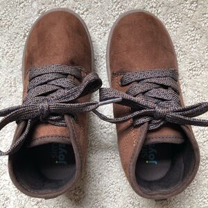 Toddler size 10 carters brown boots